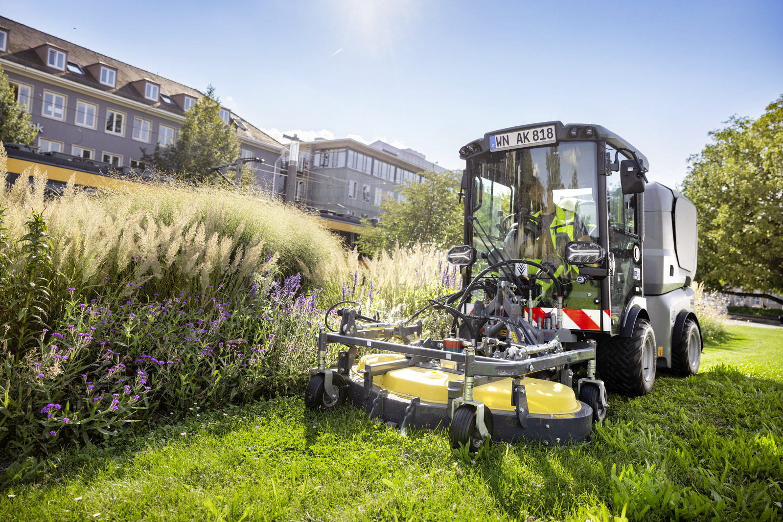 Kärcher MC 150: Multifunktionale Kehrmaschine