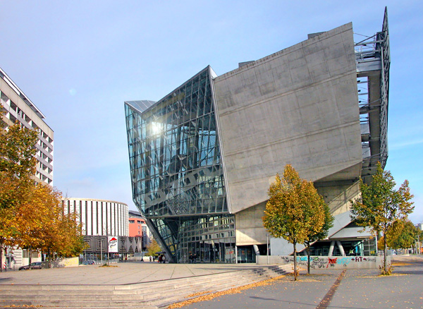 Neue Ausstellung „Deconstruct Deconstructivism“