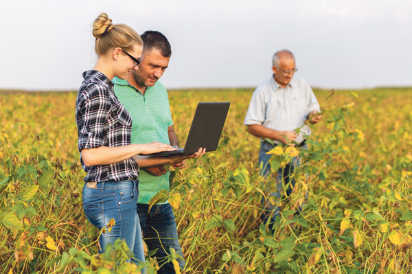Landwirtschaftsministerin Kaniber lobt duale Ausbildung