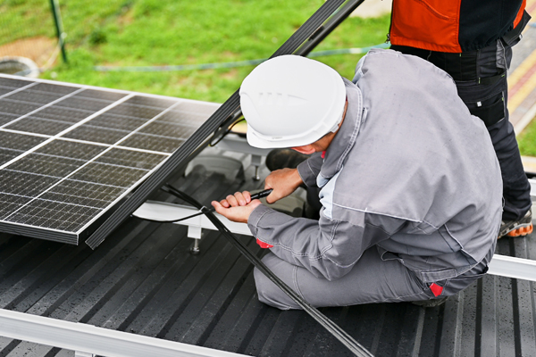 PV-Installation: Verbändevereinbarung um weitere Gewerke erweitert