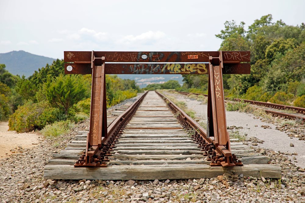 Zuschlag auf Eis gelegt: Wenn Auftragssperren den Projektstart verzögern