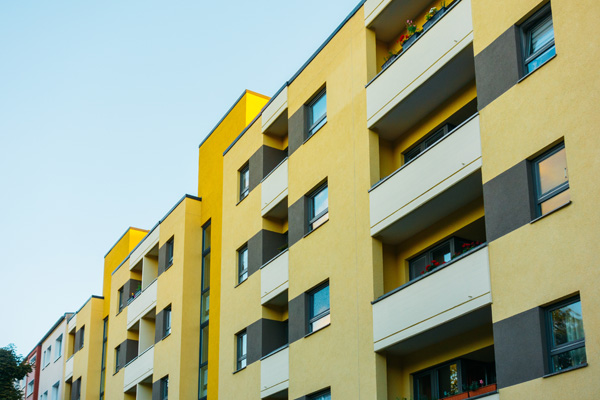Baukosten stagnieren – Wohnungsbau bleibt teuer