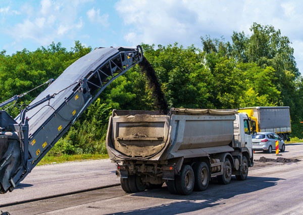 Hilfe für Kommunen: Tiefbau-Material wiederverwenden