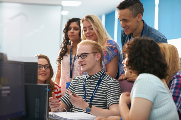 Bauwirtschaft stärkt Ausbildung mit neuen Tarifverträgen