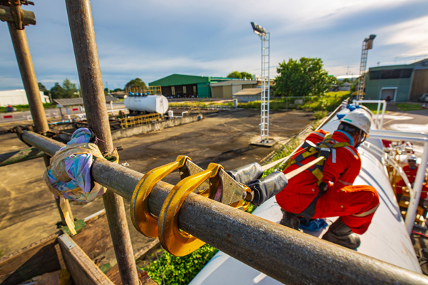 Peri und AST bieten Schulungen zur Gerüstprüfung an