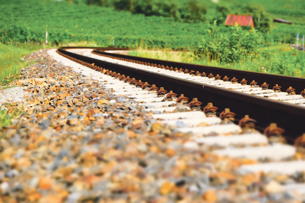 Madsen kritisiert geplante Kürzung von Bundesgeld für Regionalbahnen